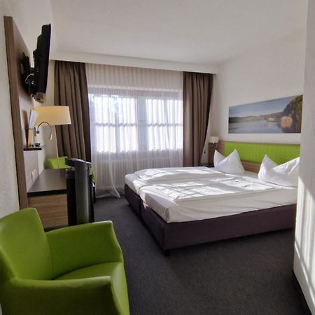 Hotel Sonnenhof ไพลน์เฟลด์ ภายนอก รูปภาพ