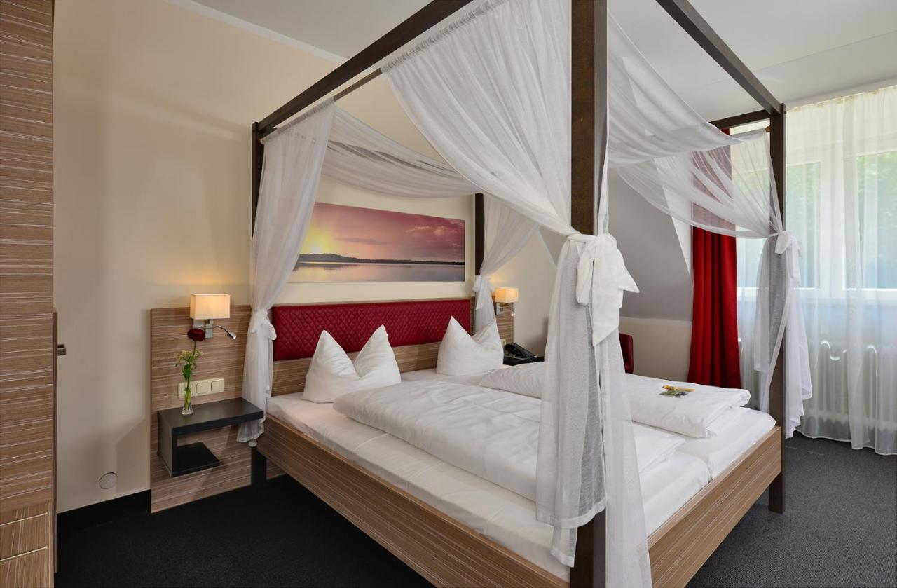 Hotel Sonnenhof ไพลน์เฟลด์ ภายนอก รูปภาพ