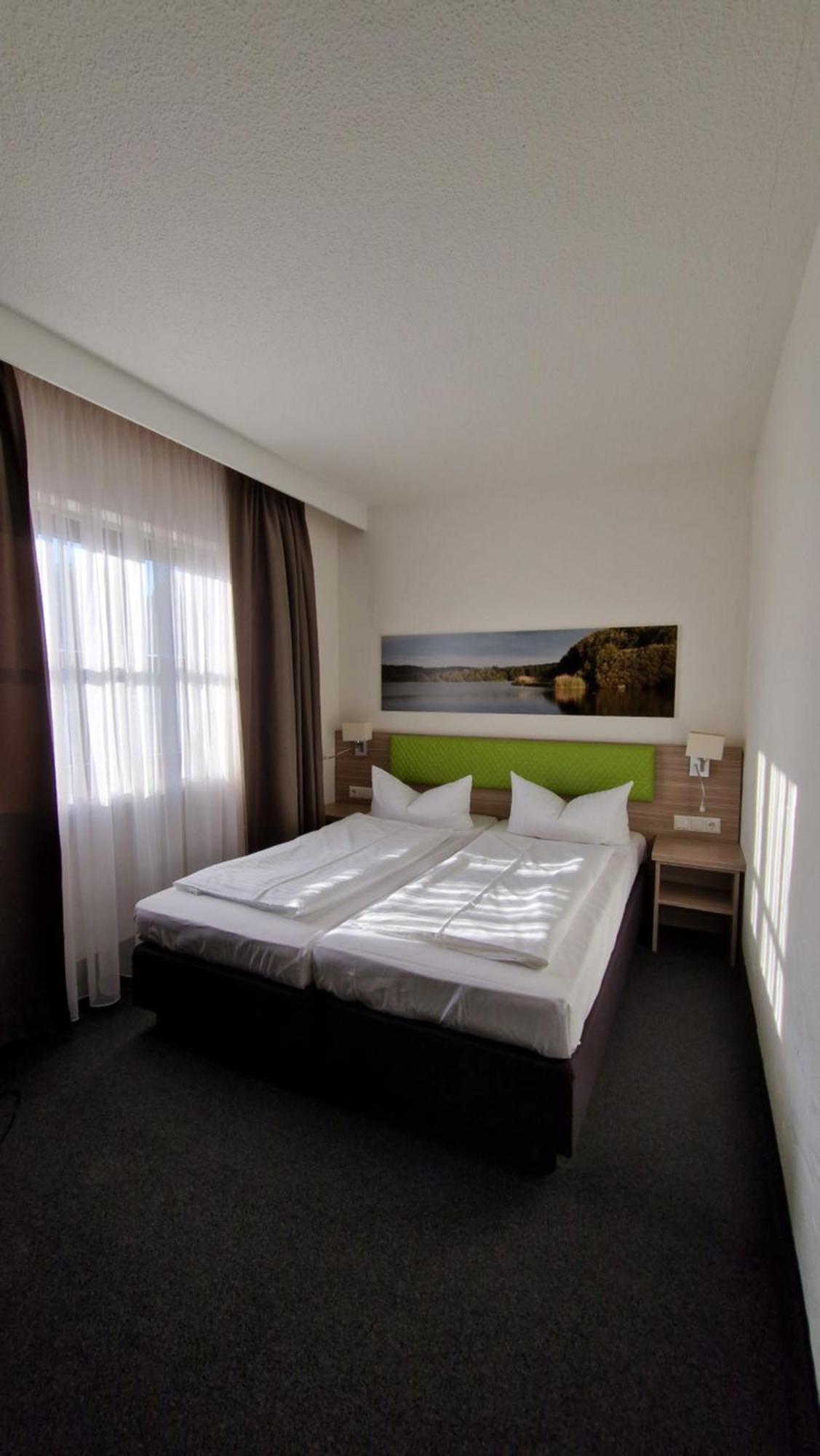 Hotel Sonnenhof ไพลน์เฟลด์ ภายนอก รูปภาพ