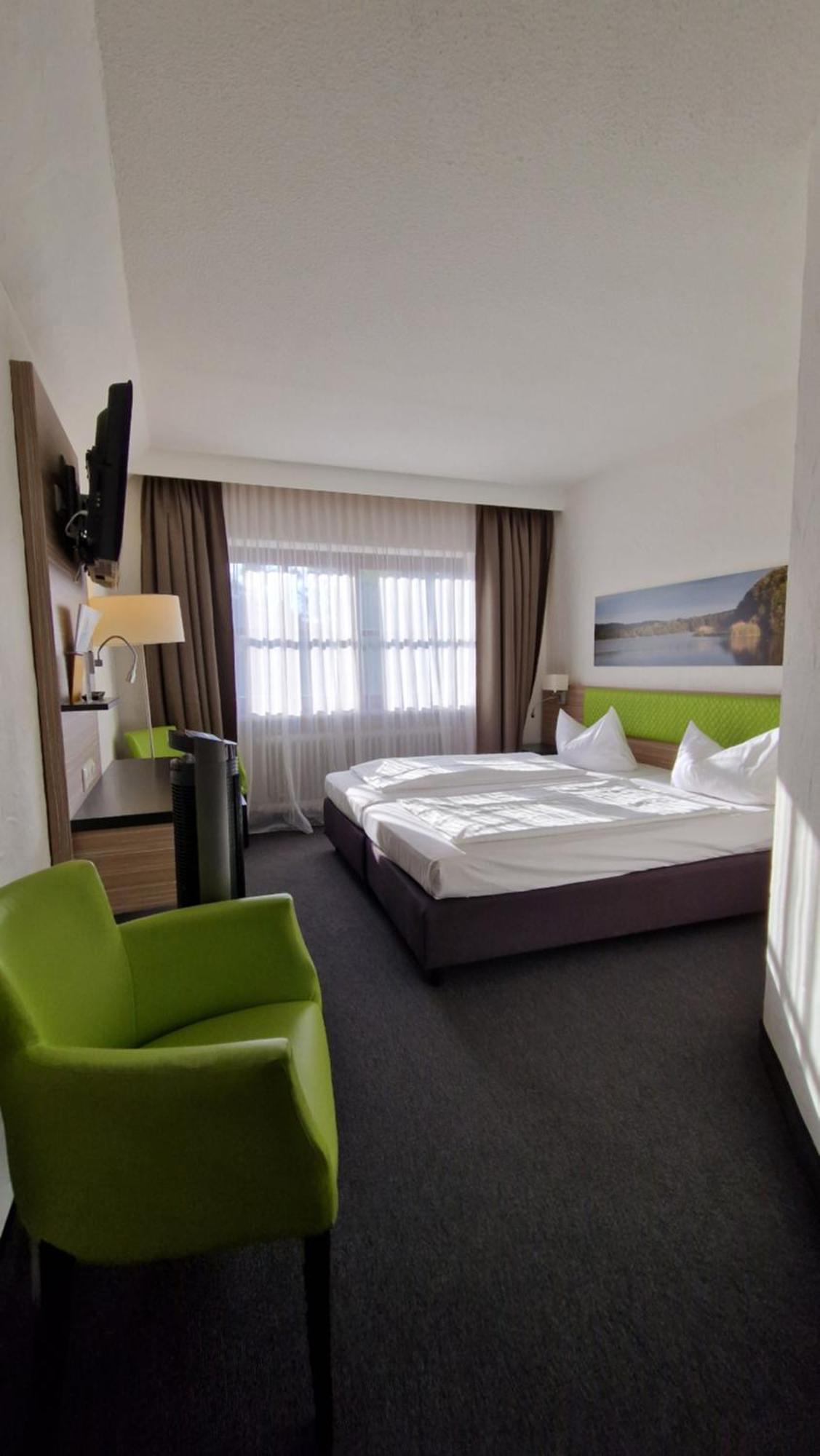 Hotel Sonnenhof ไพลน์เฟลด์ ภายนอก รูปภาพ