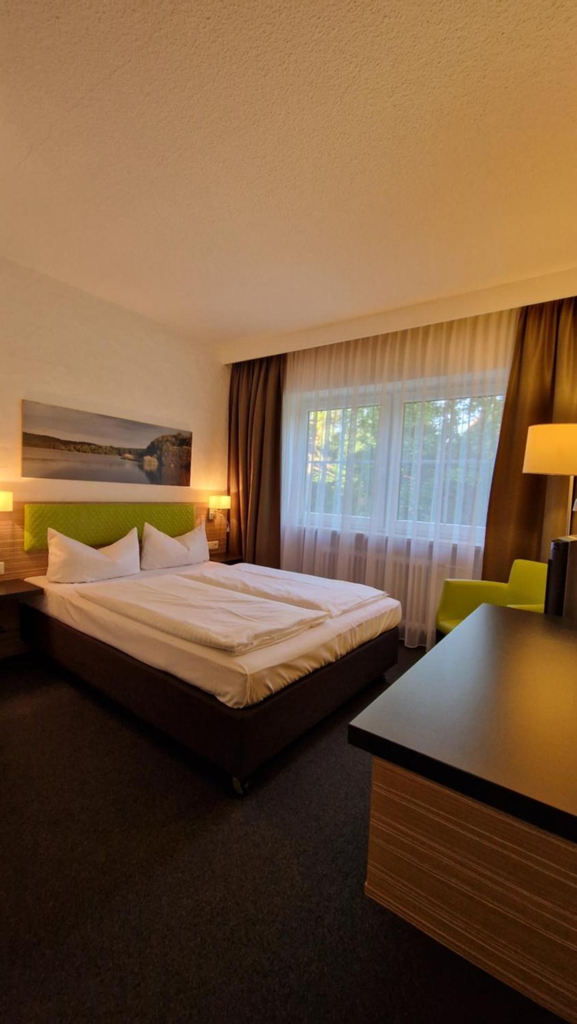 Hotel Sonnenhof ไพลน์เฟลด์ ภายนอก รูปภาพ