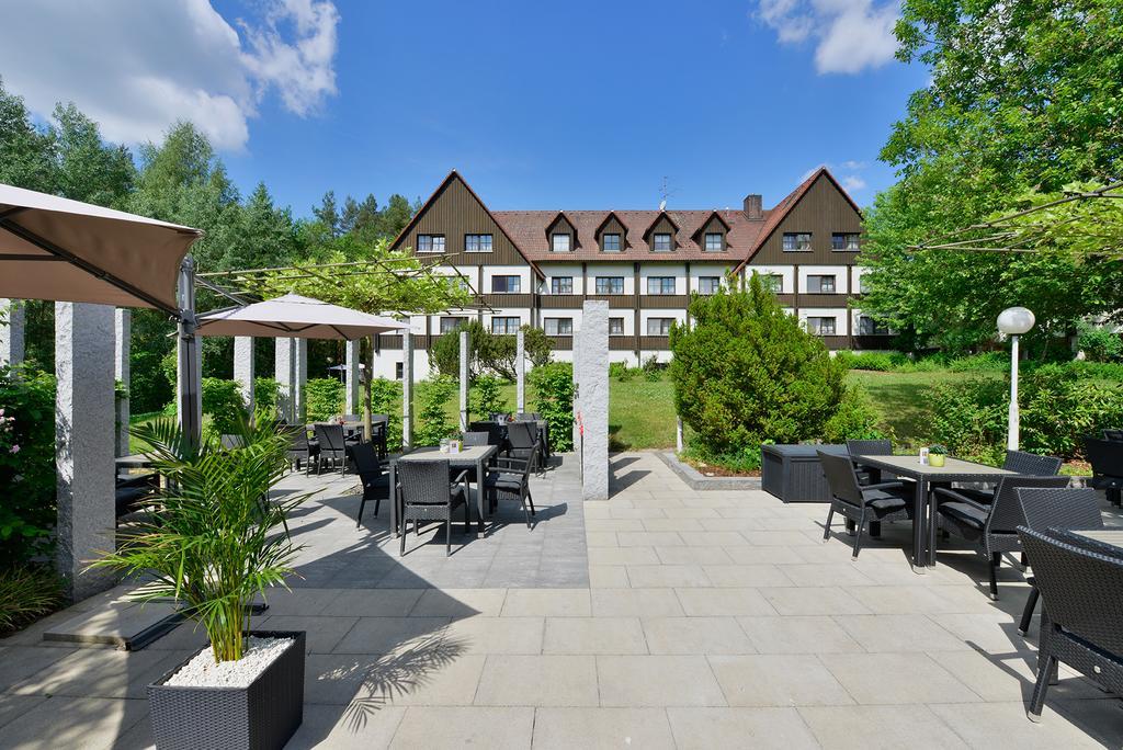Hotel Sonnenhof ไพลน์เฟลด์ ภายนอก รูปภาพ