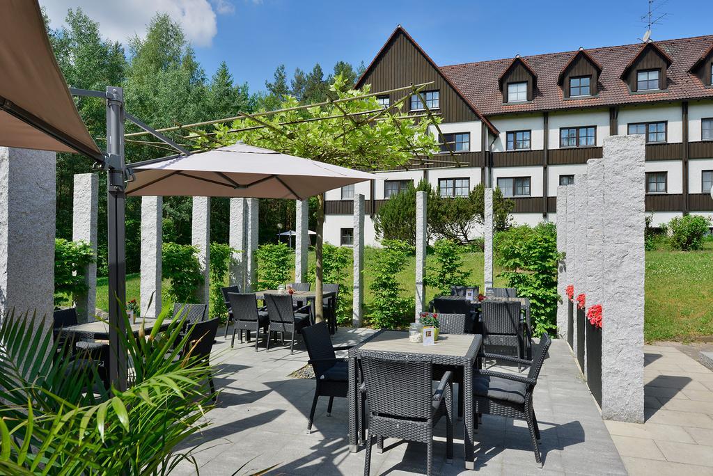 Hotel Sonnenhof ไพลน์เฟลด์ ภายนอก รูปภาพ